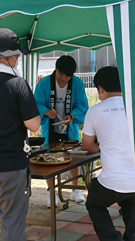 IMG 1549 576x1024 - ８/13（金）夜７時～「オモロしが」（びわ湖放送）に出演！！